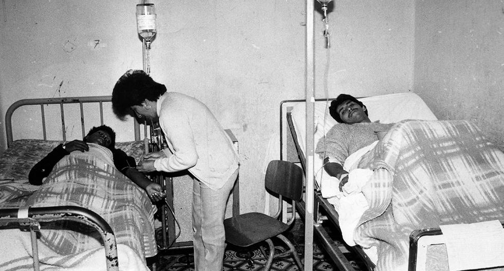 El 23 de junio de 1991, varios pacientes fueron internados en el Hospital Arzobispo Loayza, en el Centro de Lima. (Foto: Gerard Samanamud / El Comercio)