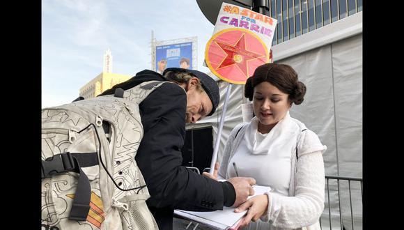 Fanática de Carrie Fisher reúne firmas para conseguirle una estrella en el Paseo de la Fama. (Foto: AFP)