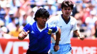 “Inolvidable”: el mensaje de despedida de selección inglesa a Maradona