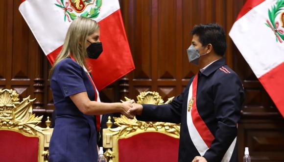 El secretario general del Despacho Presidencial fue quien envío la invitación a María del Carmen Alva para reunirse con el presidente Pedro Castillo | Foto: Congreso de la República