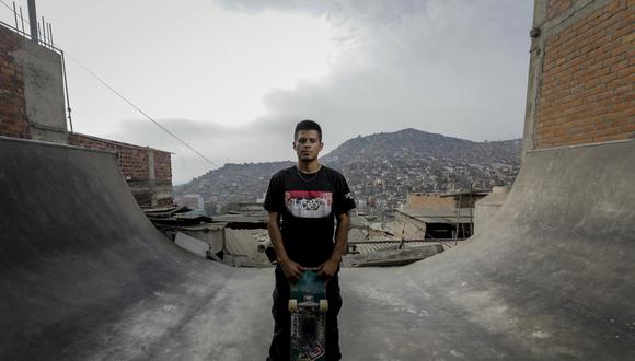 Willy Jeisson Quispe tiene 24 años. A los 20 comenzó a dedicarse al skate. (Foto: Lenin Tadeo)