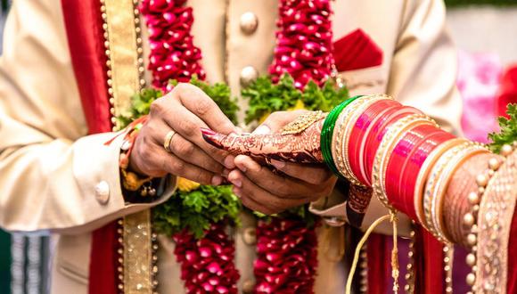 En India con frecuencia las bodas pueden ser muy fastuosas e incluir a miles de invitados. (GETTY IMAGES)