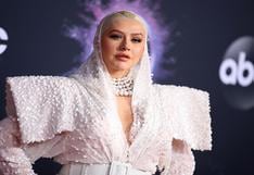 Christina Aguilera reaparece en el escenario de los VMA’s con un vestido vanguardista | FOTOS 
