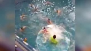 YouTube: brutal agresión en un duelo de waterpolo, un técnico saltó sobre un jugador e inició pelea | VIDEO