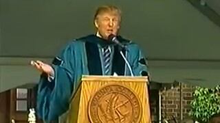 El video de 2004 en el que Donald Trump habla sobre "atravesar muros"