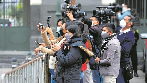 En los últimos cinco años, 132 periodistas de Lima y regiones, en su mayoría quienes se dedican a la investigación periodística, han sido llevados a tribunales. Foto: Difusión