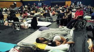 Cientos se refugian en Florida a la espera del huracán Matthew