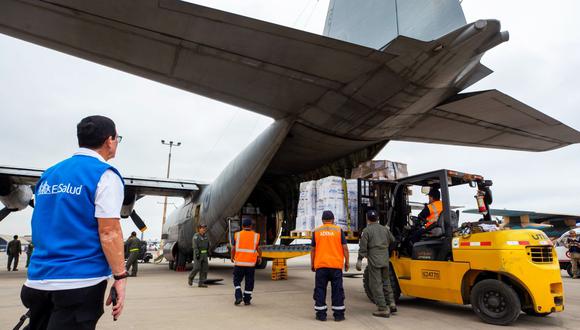 Entre las actividades que se realizan está el transporte de carga humanitaria, traslado de personal, traslado masivo, entre otros. Foto: Essalud