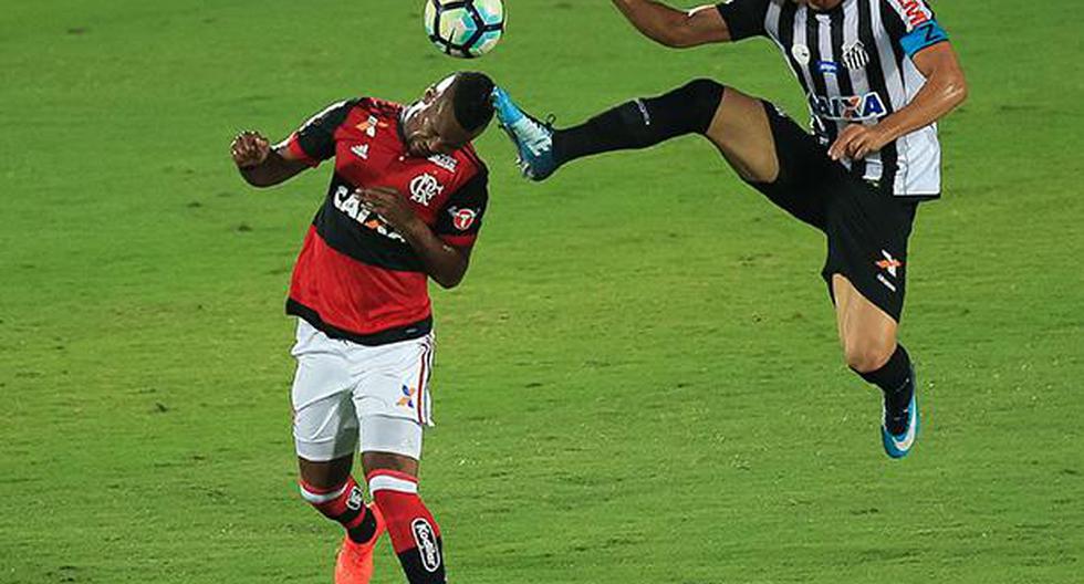 Flamengo cayó en casa ante Santos y sigue sin asegurar un cupo a la Copa Libertadores del 2018. (Foto: Getty Images)