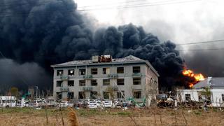 Condenan a prisión a 53 personas por explosión de una planta química en China