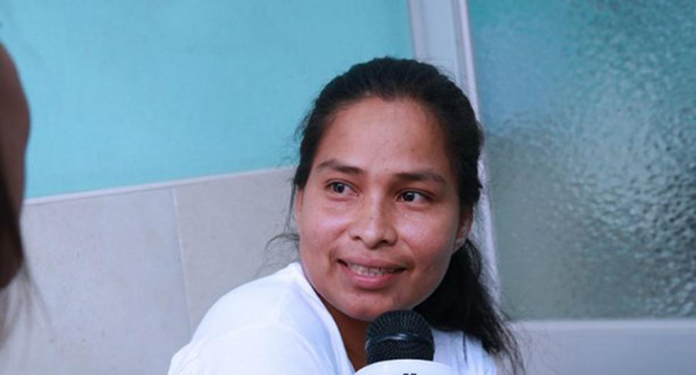 Evangelina Chamorro, la mujer que logró vencer a la muerte en Punta Hermosa, envió mensaje de esperanza a los piuranos y alentó a sobreponerse a la situación. (Foto: Andina)