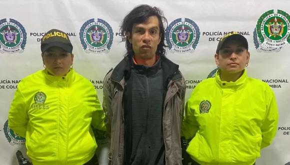 Juan Pablo González, presunto abusador de la menor Hilary Castro, fue golpeado más de 50 veces ante la mirada de tres oficiales custodios que, como lo revelan los videos, nunca hicieron nada por detener el macabro hecho.
