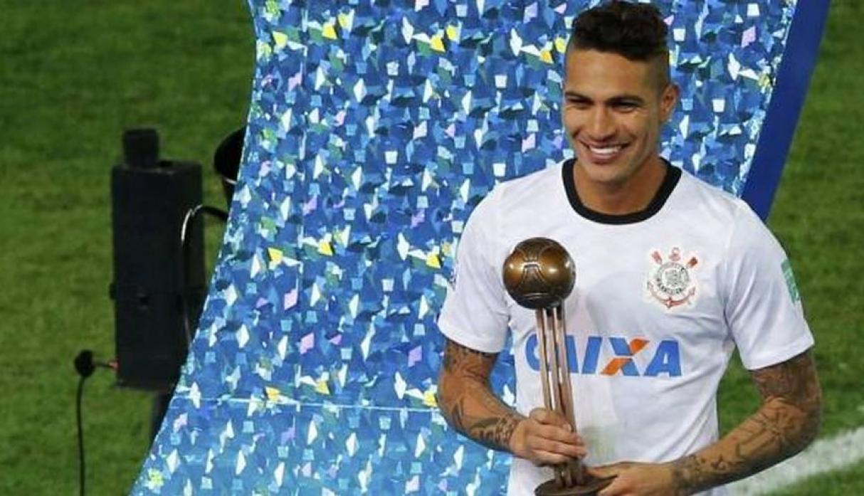 * Paolo Guerrero consiguió el Balón de Bronce del Mundial de Clubes. (Foto: AFP)