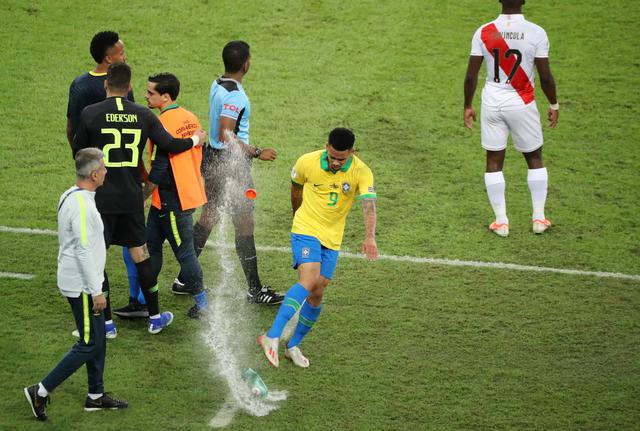 Perú vs. Brasil: Gabriel Jesús y los polémicos gestos tras ser expulsado en la final de la Copa América | Foto: Agencias