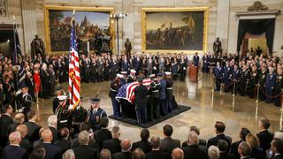 EE.UU. despide a George H. W. Bush velándolo en el Capitolio | VIDEO / FOTOS