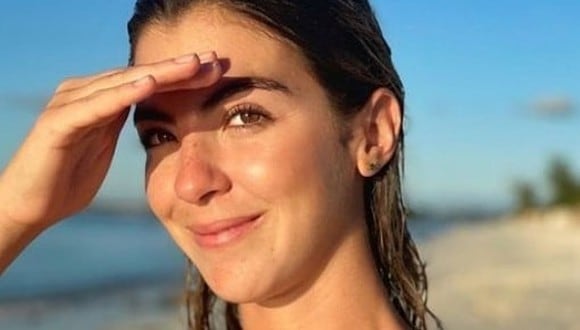 Con una fotografía donde se muestra besándola, Maluma gritó a los cuatro vientos que encontró al amor de su vida (Foto: Susana Gómez / Instagram)