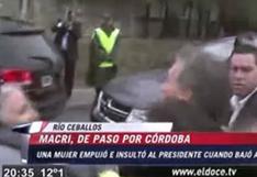 YouTube: Mauricio Macri fue agredido por mujer de unos 70 años
