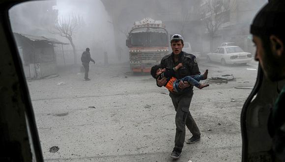 Suben a 39 los muertos en la región de Guta Oriental en Siria. (Foto: EFE/Mohammed Badra)