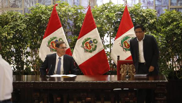 El presidente Martín Vizcarra participó de una conferencia de prensa junto al jefe del Gabinete, Vicente Zeballos (Foto: GEC)