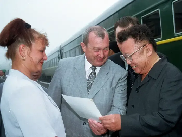 Kim Jong-il and Konstantin Pulikovsky near Vladivostok in July 2001. (Igor Kochetkov/AP).