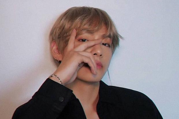 BTS's V has more than 25 million followers on Instagram, less than 10 days after creating his personal account (Photo: V / Instagram)