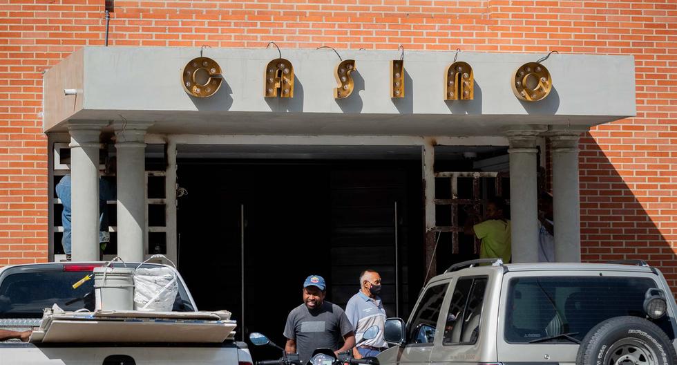 Venezuela authorizes bingo halls and casinos, which Chávez had closed: will they be the salvation of the country's economy?