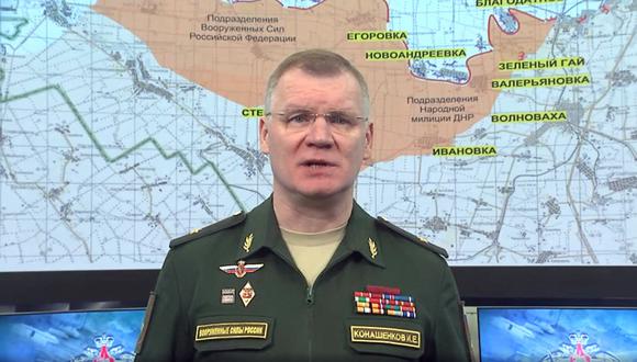 Esta captura de video del 12 de marzo de 2022 muestra al portavoz del Ministerio de Defensa de Rusia, Igor Konashenkov, en una sesión informativa. (Foto del Ministerio de Defensa de Rusia / AFP)