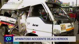 Surco: al menos 10 heridos dejó choque entre camión y una combi en La Bolichera