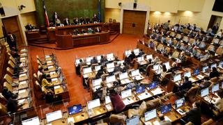 Partidos en Chile vuelven a negociar para redactar una nueva Constitución