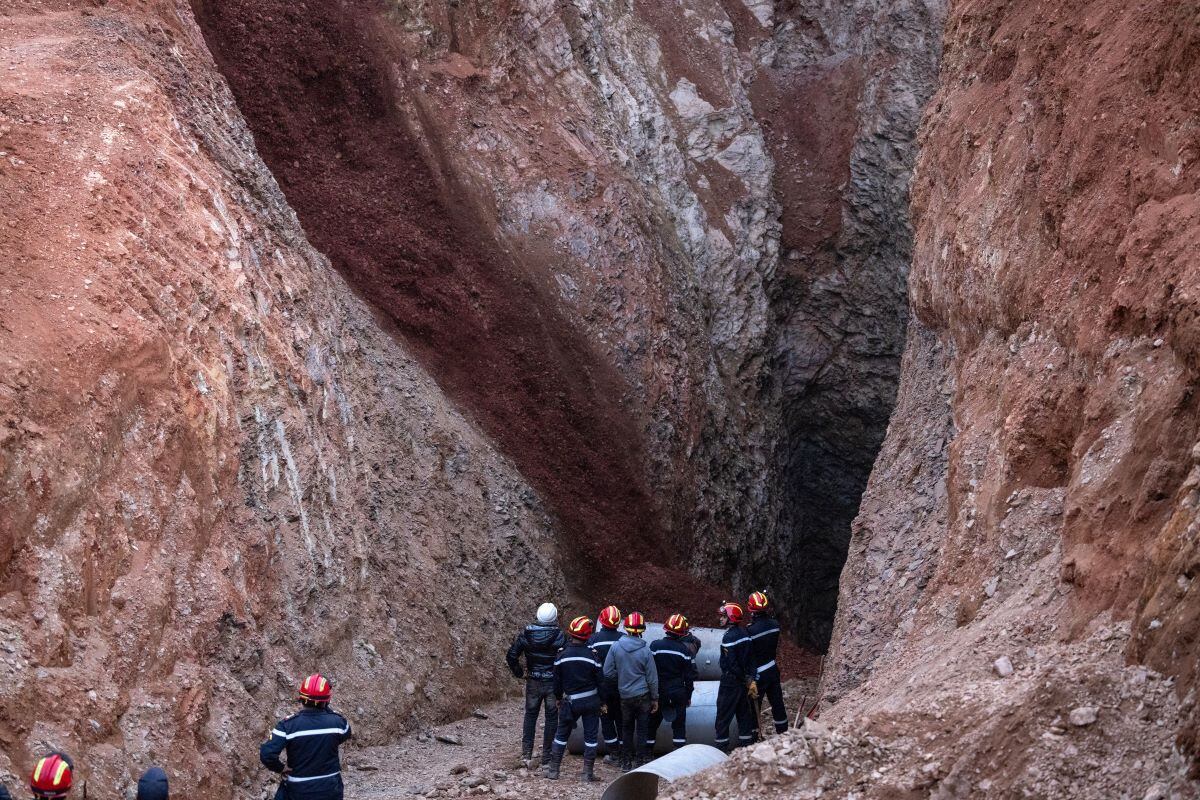 Moroccan emergency services are working to rescue five-year-old boy Rayan from a well into which he fell on February 1.  (Fadel SENNA / AFP).