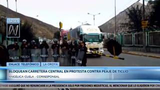 Niños se ven afectados por paro de transportistas en La Oroya