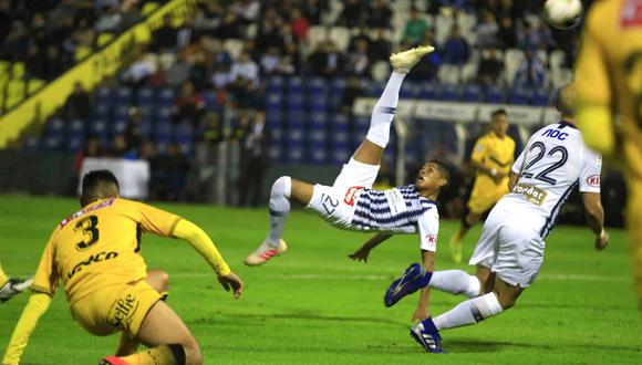 Kevin Quevedo anotó de chalaca en el arco de Cantolao. Podría ser el mejor gol del año en Perú. (Foto: Alianza Lima).