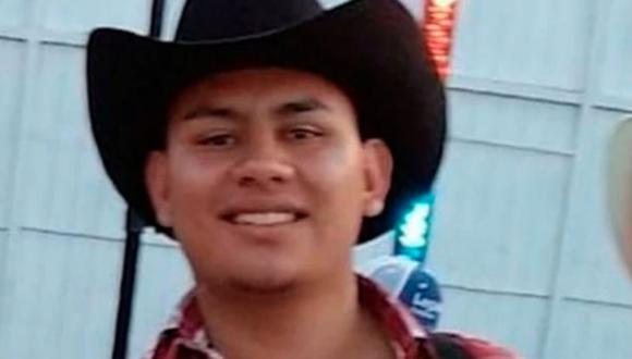 El estudiante Ronaldo Mojica Morales falleció este fin de semana luego de formar parte de una 'novatada' en la Normal Rural J. Guadalupe Aguilera, en el municipio de Canatlán. | Foto: Facebook / Ronaldo Mojica Morales