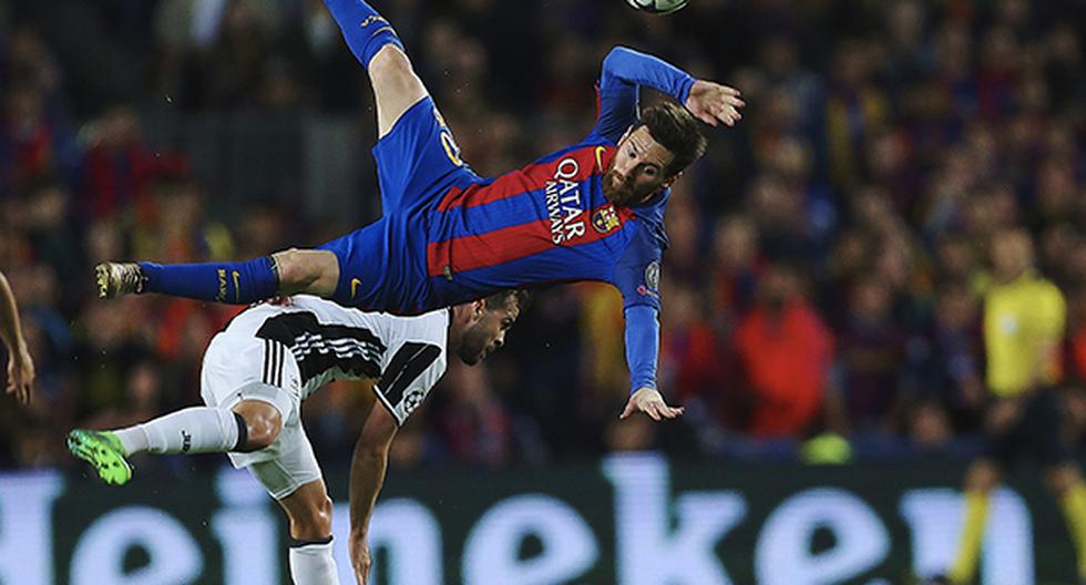 Lionel Messi pudo no continuar en el partido tras la duro choque que protagonizó con el volante de la Juventus Miralem Pjanic. El astro del Barcelona se salvó. (Foto: EFE)