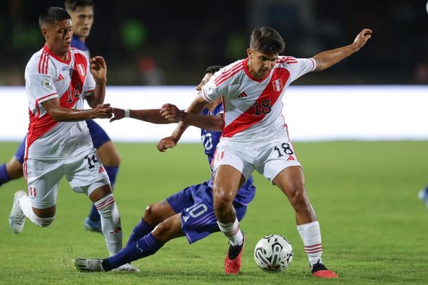 Perú vs. Argentina en partido por Preolímpico Sub-23. (Foto: EFE)