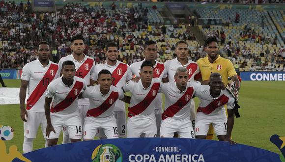 Perú superó a Bolivia y tiene pie y medio en cuartos de final. (Foto: AP)