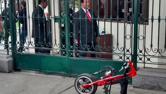 Foro de cambio climático en Congreso no deja entrar bicicletas