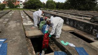 Cementerios al borde: Sao Paulo exhuma viejas tumbas para hacer espacio a los muertos por coronavirus