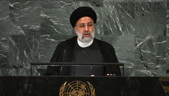 El presidente iraní, Ebrahim Raisi, se dirige a la 77ª sesión de la Asamblea General de las Naciones Unidas en la sede de la ONU en la ciudad de Nueva York el 21 de septiembre de 2022. (Foto de TIMOTHY A. CLARY / AFP)
