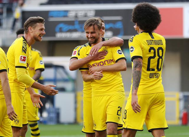 Borussia Dortmund vapuleó 6-1 a Paderborn | Foto: REUTERS