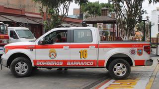 Barranco: entregan camionetas, uniformes y equipos a bomberos