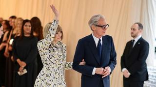 ¡Anna Wintour tiene pareja! La editora de Vogue se lució junto a Bill Nighy en la Met Gala 2023