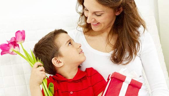 Miles de peruanos comienzan la búsqueda del regalo perfecto para engreír a mamá. Sin embargo, encontrar el presente ideal no es una tarea fácil. (Foto: Marca)