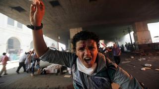 Egipto sigue desangrándose: 25 policías murieron en emboscada extremista