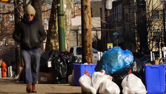 La basura espera para su recolección en Filadelfia. (Foto: AP/Matt Rourke)