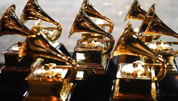 Los trofeos que se otorgan durante las ceremonias de los Grammy, uno de los mayores premios de la industria musical global.  (Foto: Don EMMERT / AFP)