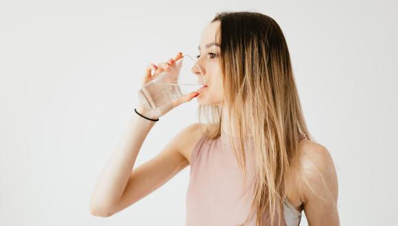 La constante hidratación y ejercicio físico son fundamentales para una buena salud de los riñones. (Foto: Karolina Grabowska / Pexels)