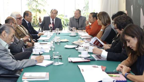 JNE expuso proyecto de reforma electoral a Consejo de la Prensa