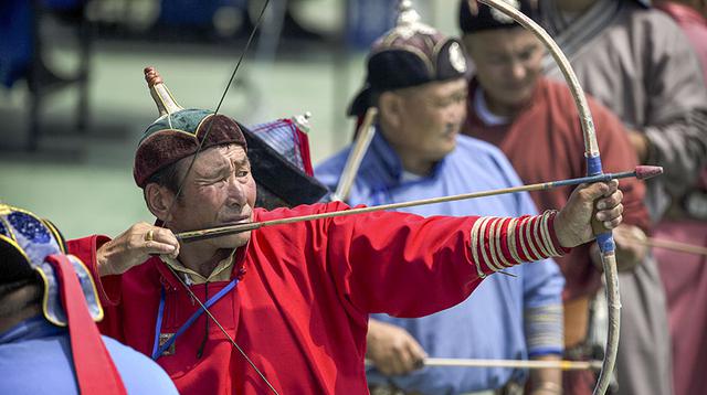 Juegos de Mongolia, de la lucha de pesos pesados al souvenir - 1