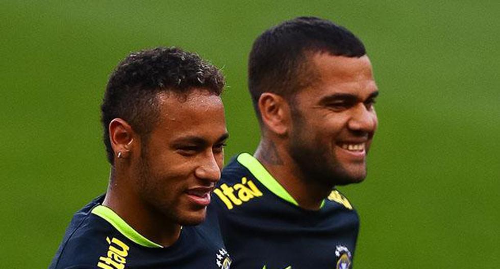 Neymar y Dani Alves se adaptan al PSG. (Foto: Getty Images)